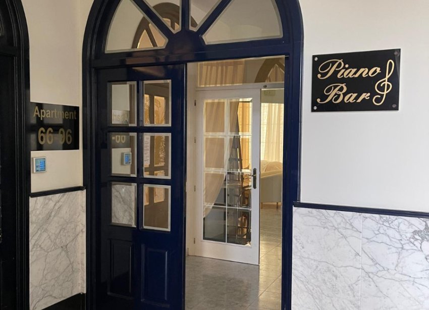 Reventa - Local Comercial - Guardamar del Segura - Guardamar Playa