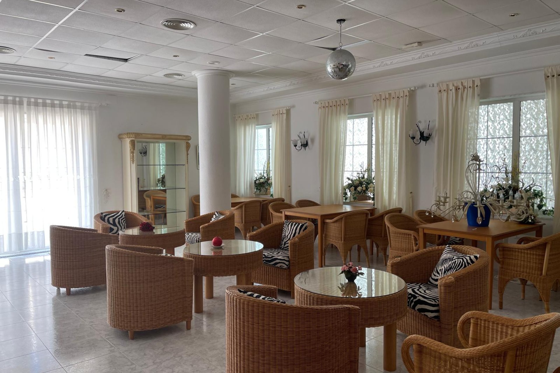 Reventa - Local Comercial - Guardamar del Segura - Guardamar Playa