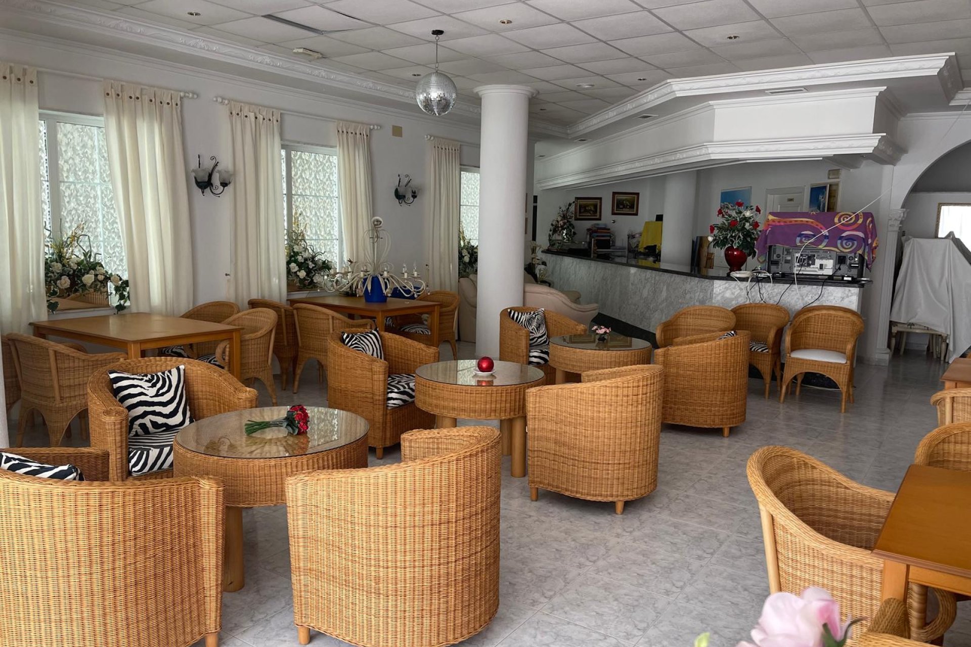 Reventa - Local Comercial - Guardamar del Segura - Guardamar Playa