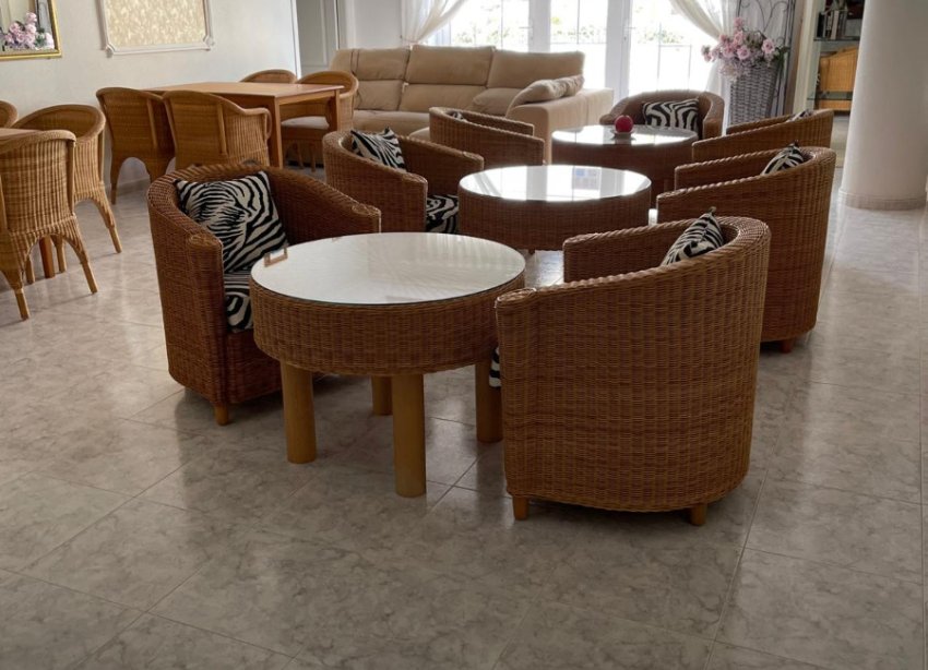 Reventa - Local Comercial - Guardamar del Segura - Guardamar Playa