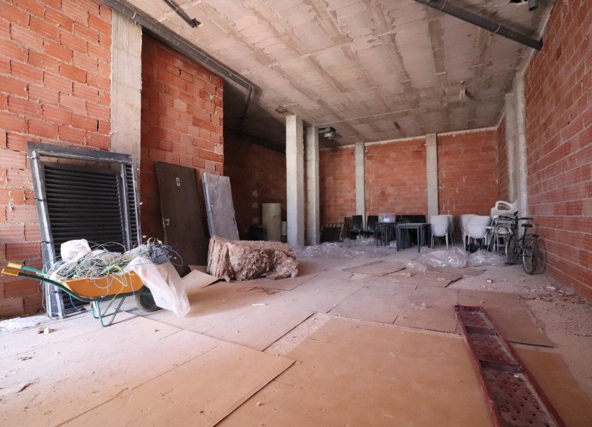 Reventa - Local Comercial - Los Montesinos - Entre Naranjos / Vistabella Golf