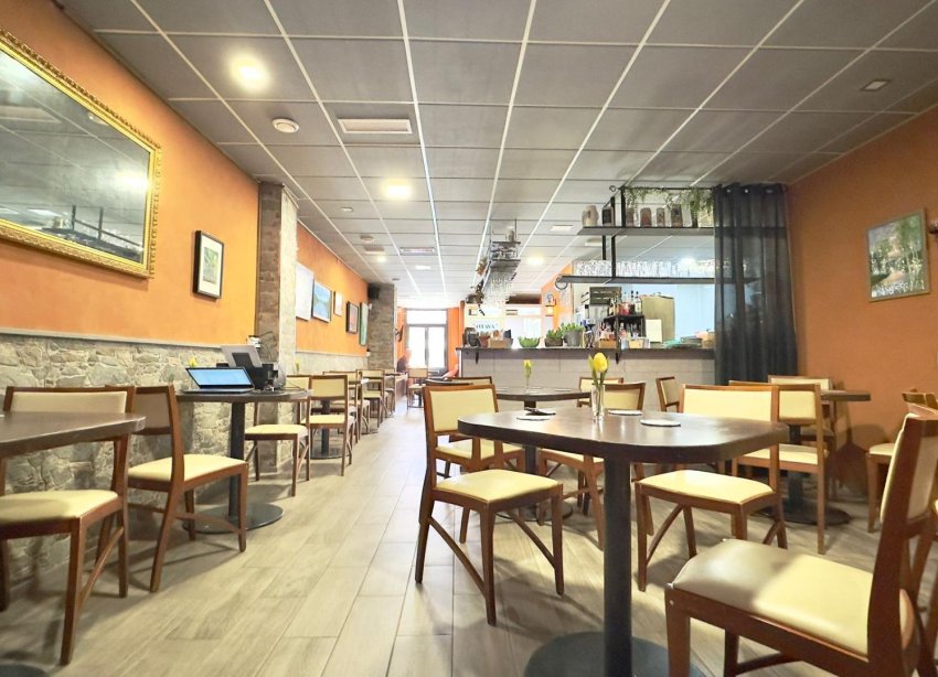 Reventa - Local Comercial - Torrevieja - Acequion