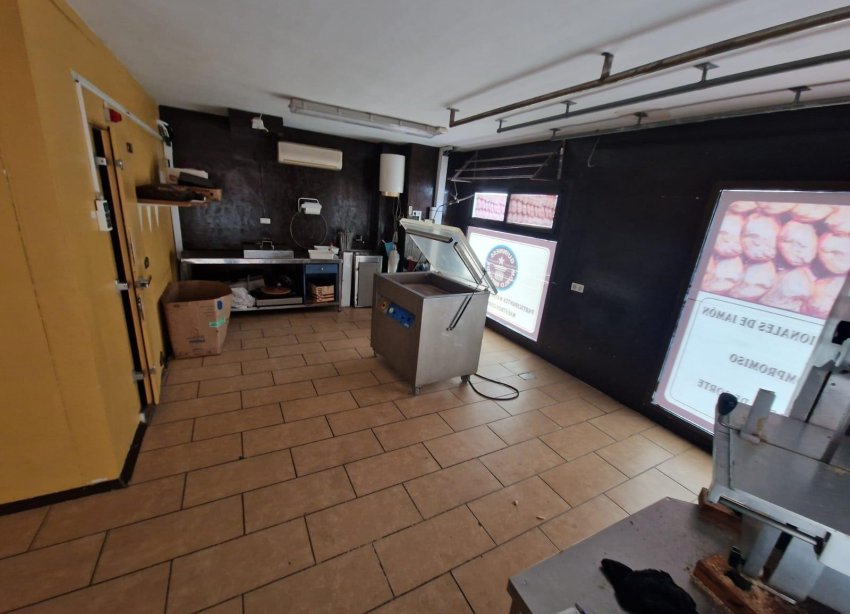Reventa - Local Comercial - Torrevieja - Estacion de autobuses