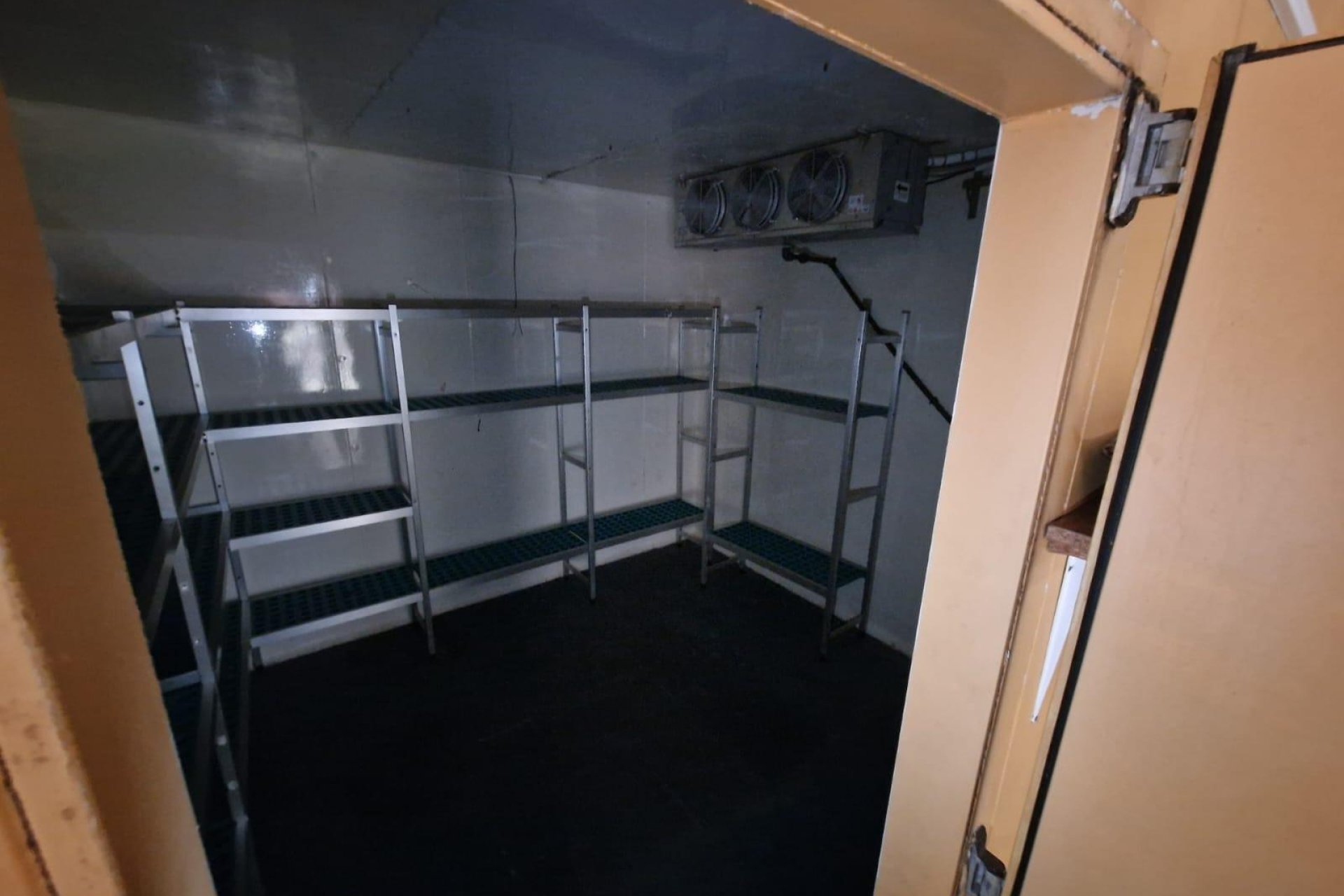 Reventa - Local Comercial - Torrevieja - Estacion de autobuses