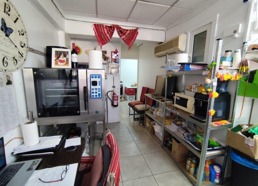 Reventa - Local Comercial - Torrevieja - Estacion de autobuses