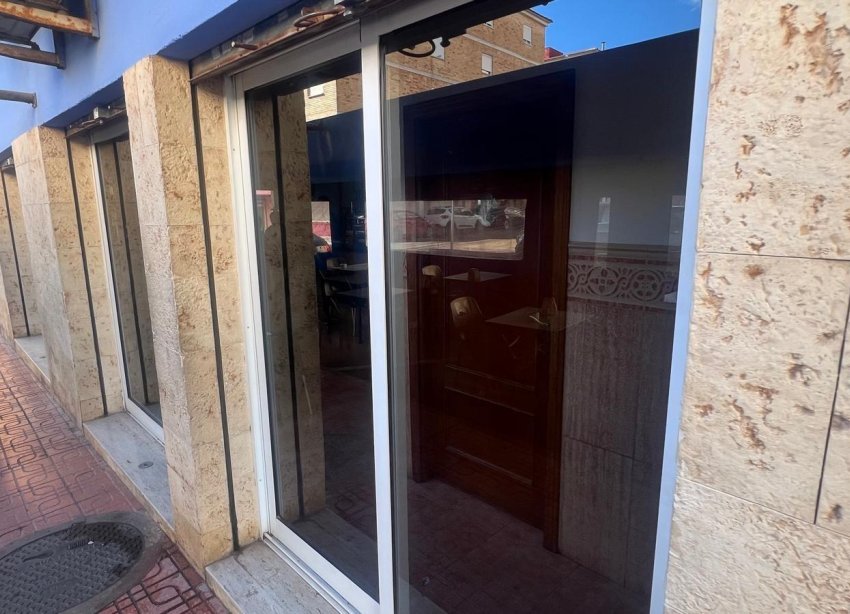 Reventa - Local Comercial - Torrevieja - Estacion de autobuses
