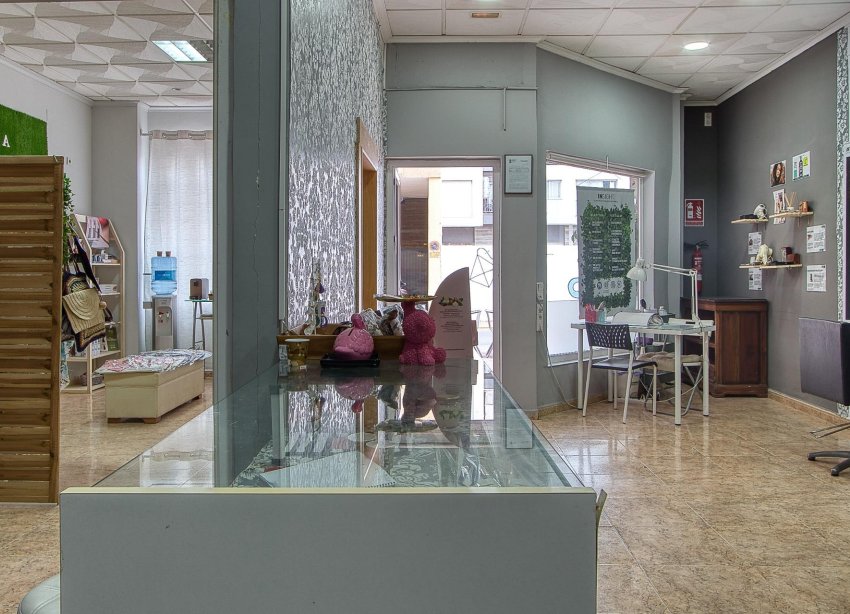 Reventa - Local Comercial - Torrevieja - La Mata