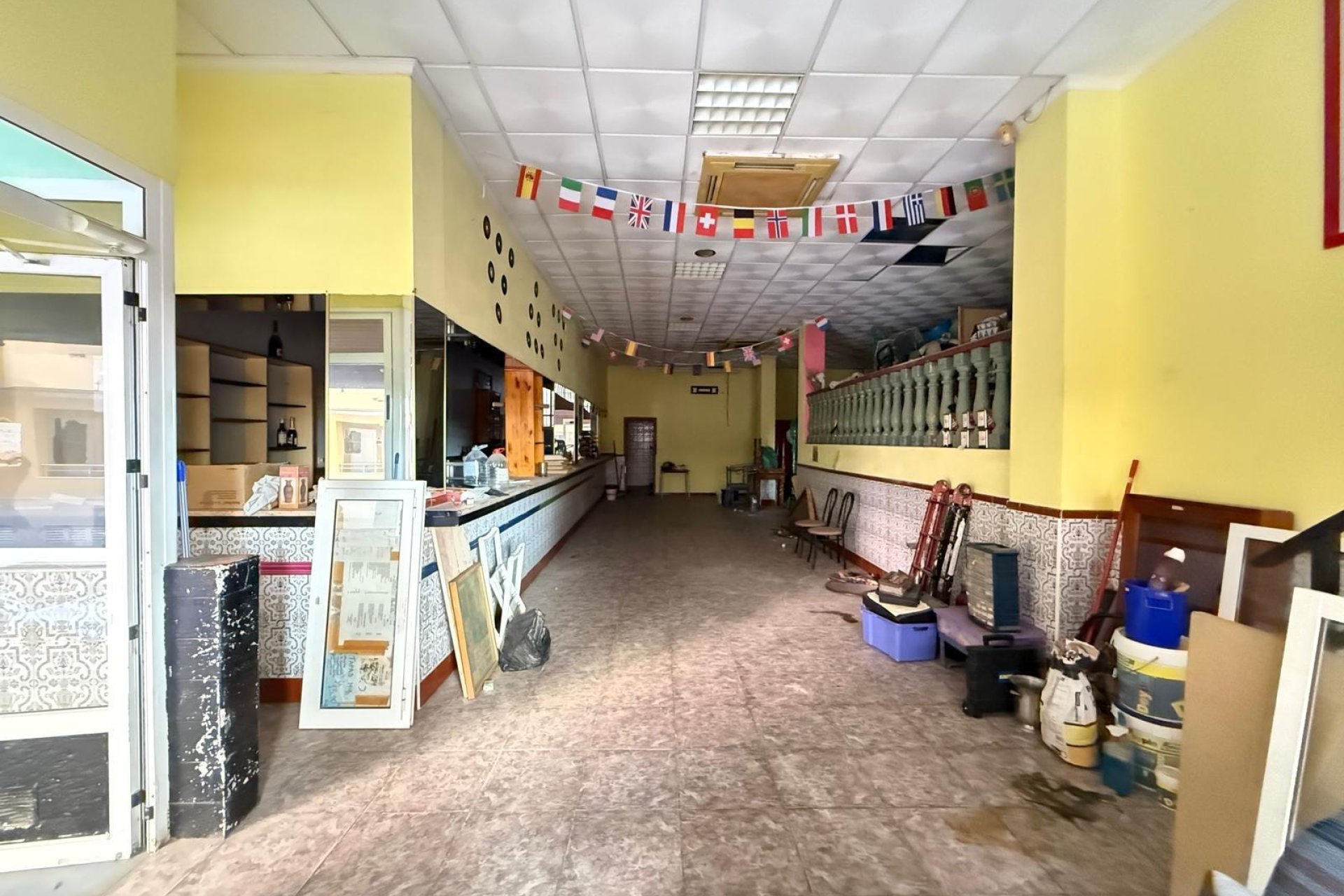 Reventa - Local Comercial - Torrevieja - Playa del cura