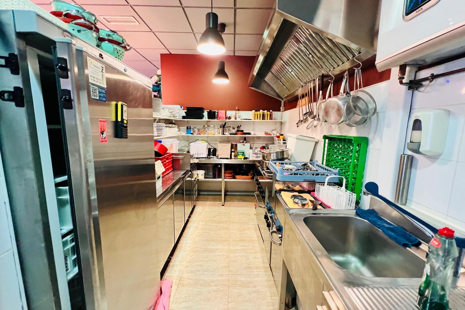 Reventa - Local Comercial - Torrevieja - torrevieja