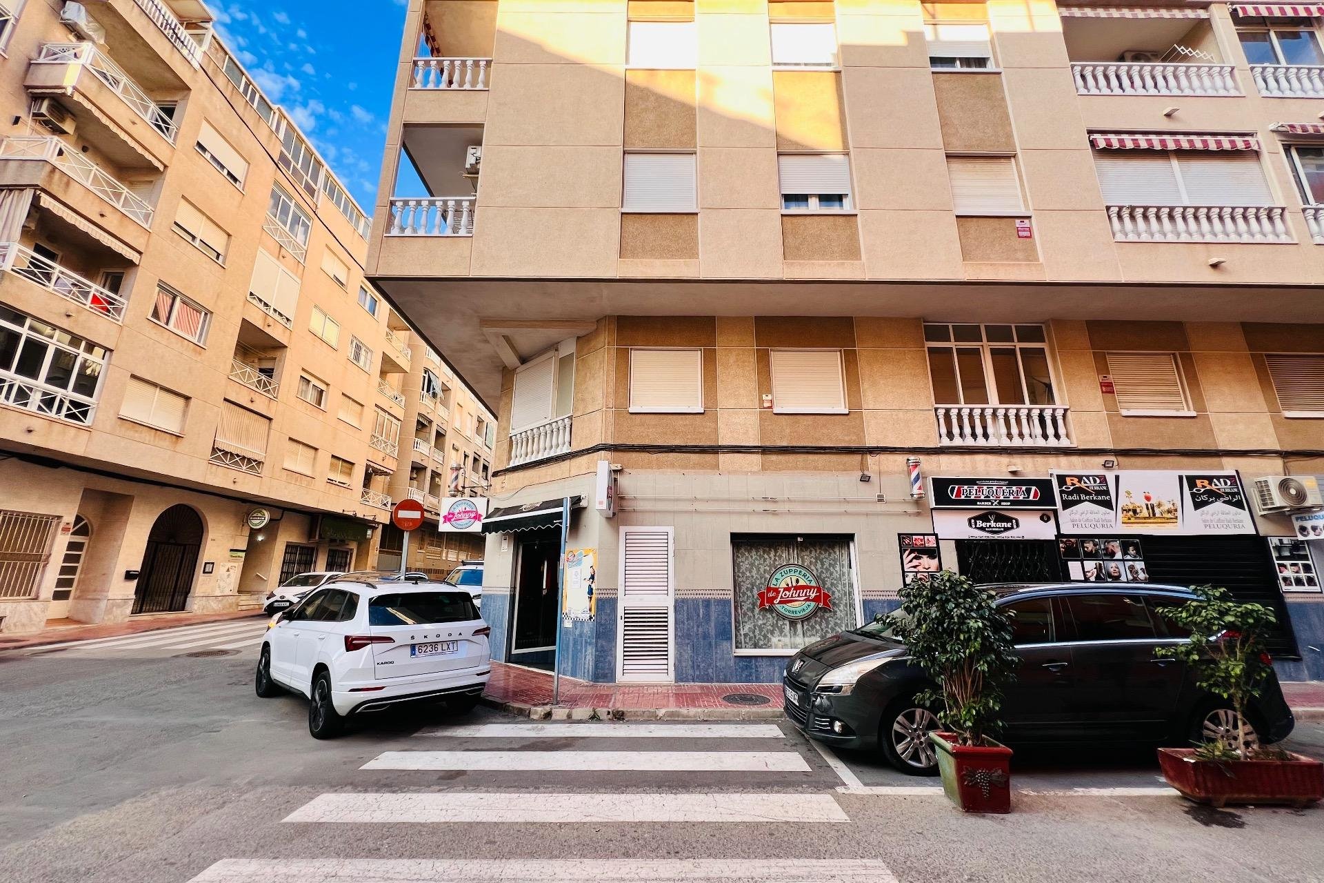 Reventa - Local Comercial - Torrevieja - torrevieja