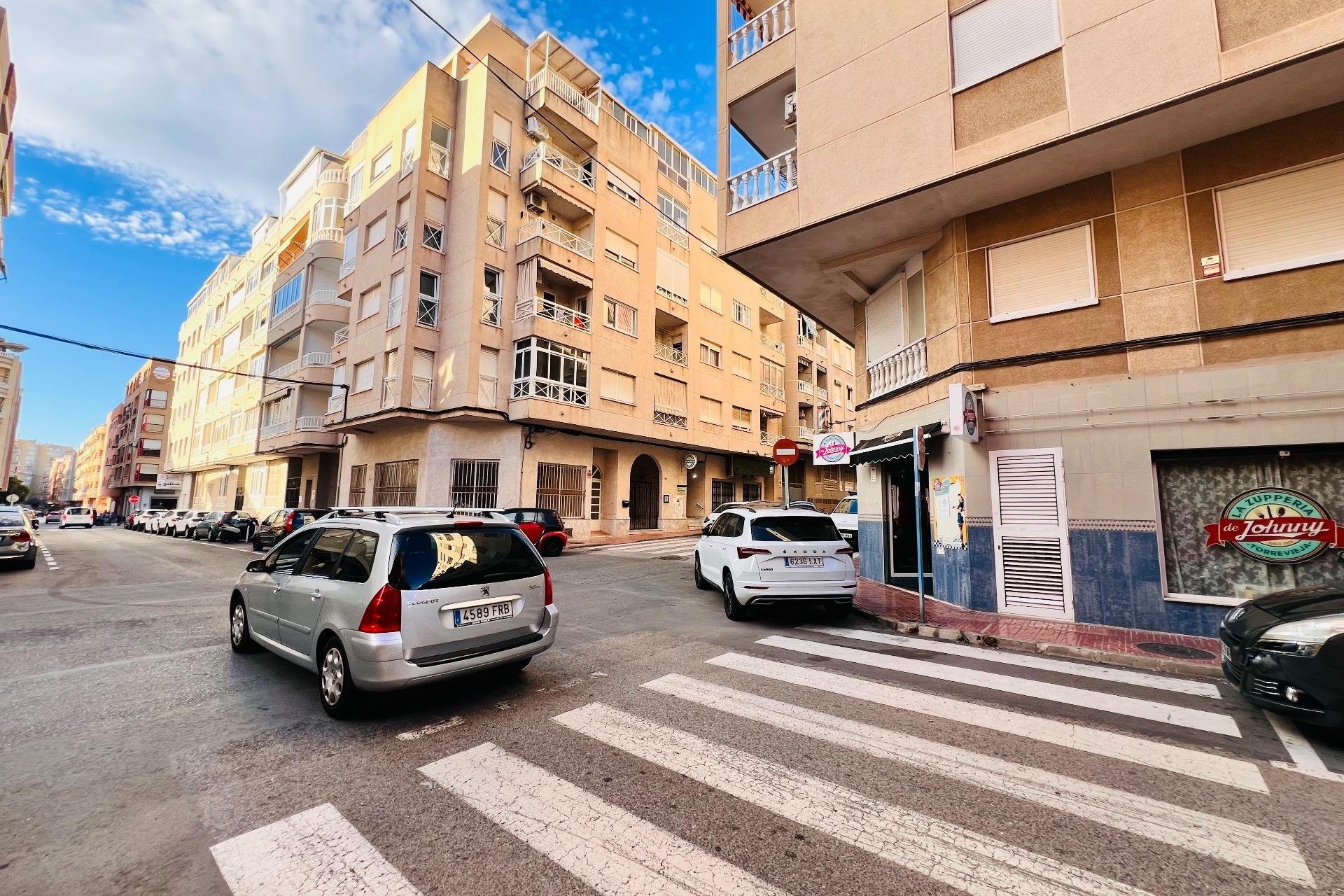 Reventa - Local Comercial - Torrevieja - torrevieja