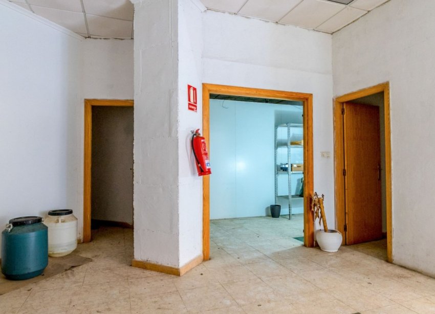 Reventa - Local Comercial - Torrevieja