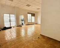 Reventa - Local Comercial - Torrevieja