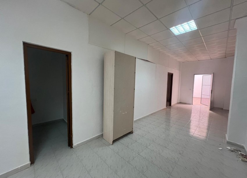 Reventa - Local Comercial - Torrevieja
