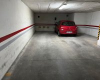 Reventa - Parking Space / Garage - Torrevieja - Centro