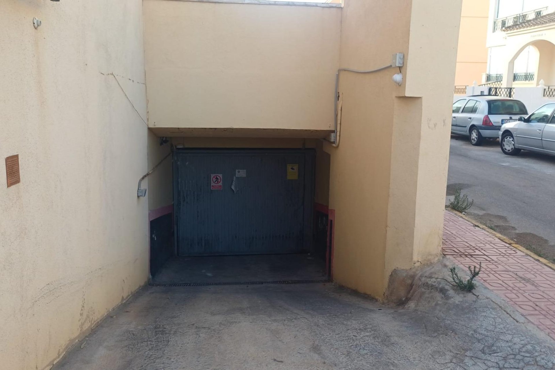 Reventa - Parking - Torrevieja - Los Europeos