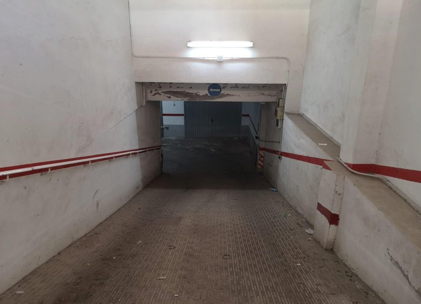 Reventa - Parking - Torrevieja - Playa de los locos