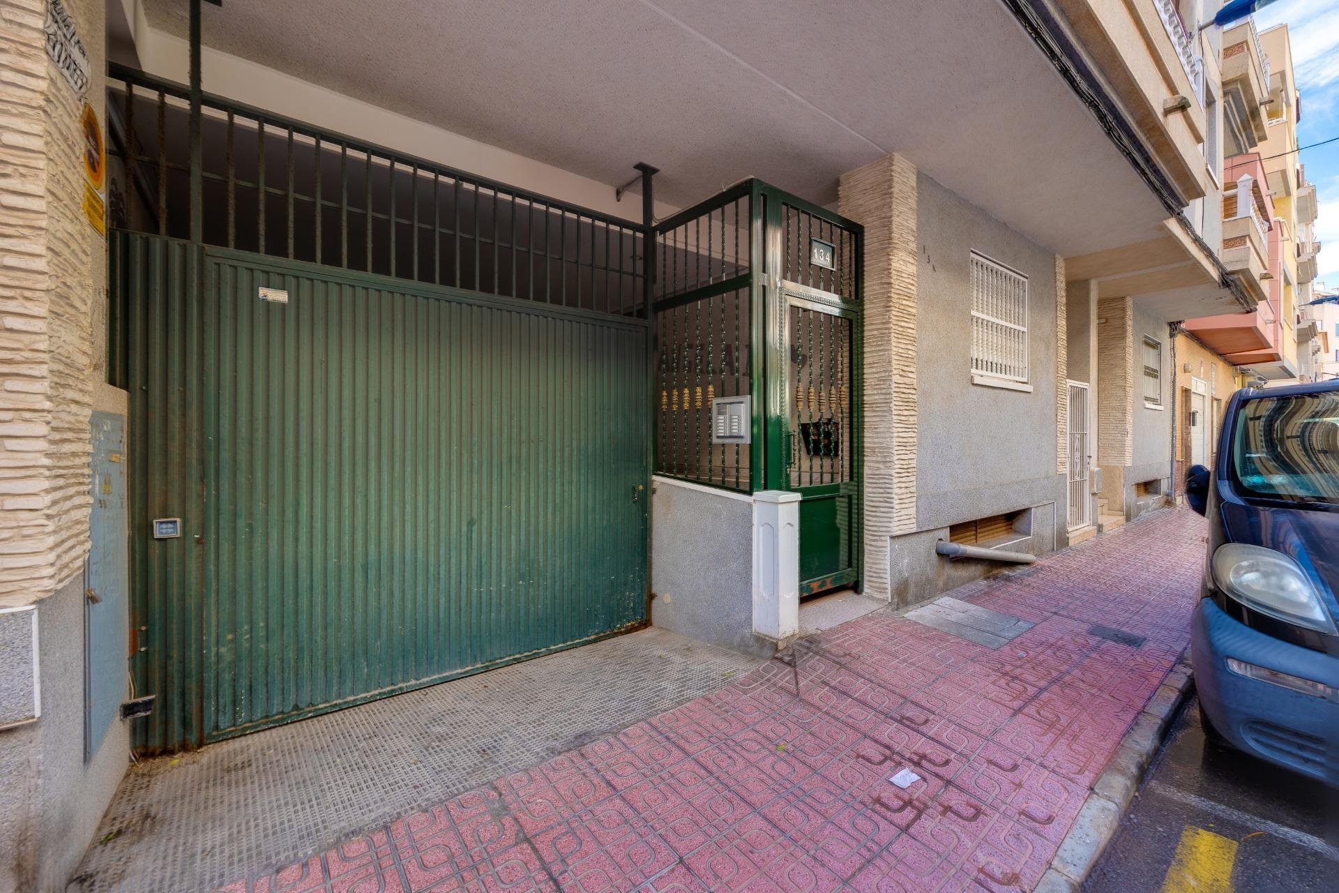 Reventa - Parking - Torrevieja - Playa del cura