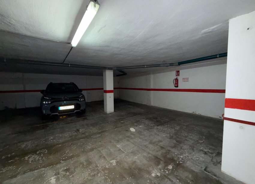 Reventa - Parking - Torrevieja - Playa del Cura