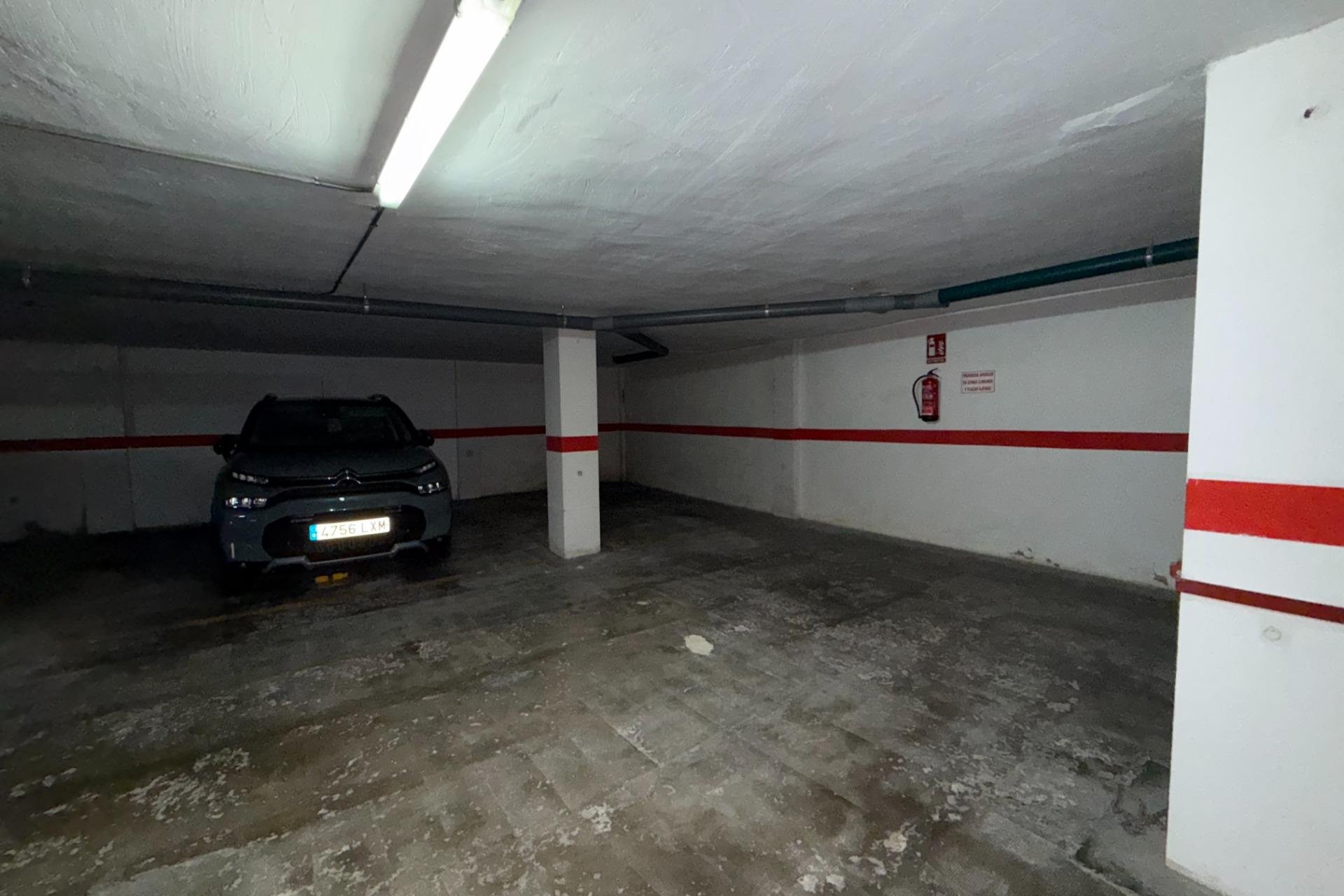 Reventa - Parking - Torrevieja - Playa del Cura