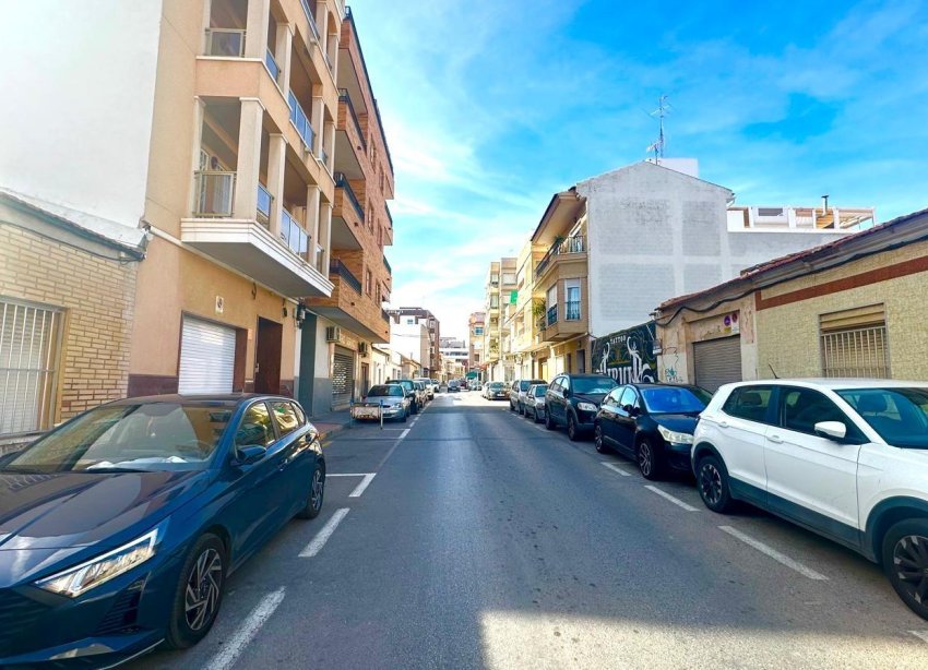 Reventa - Urban building plot - Torrevieja