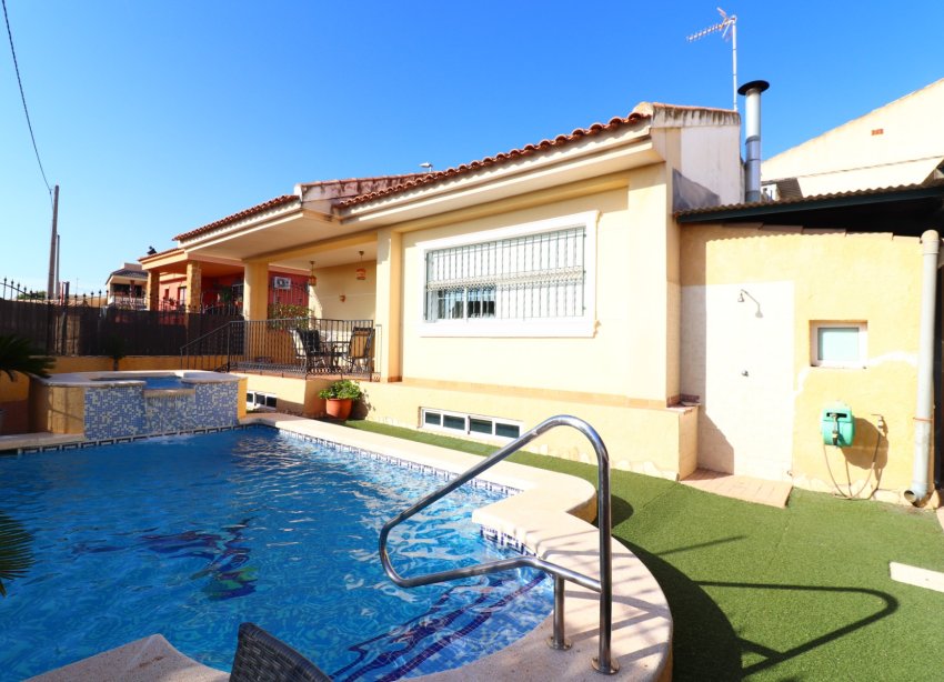 Reventa - Villa - Almoradí - El Saladar