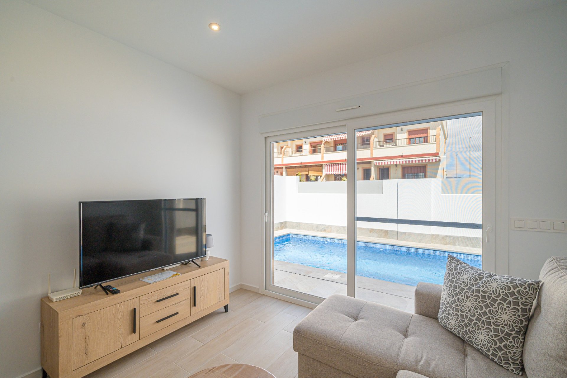 Reventa - Villa - Avileses