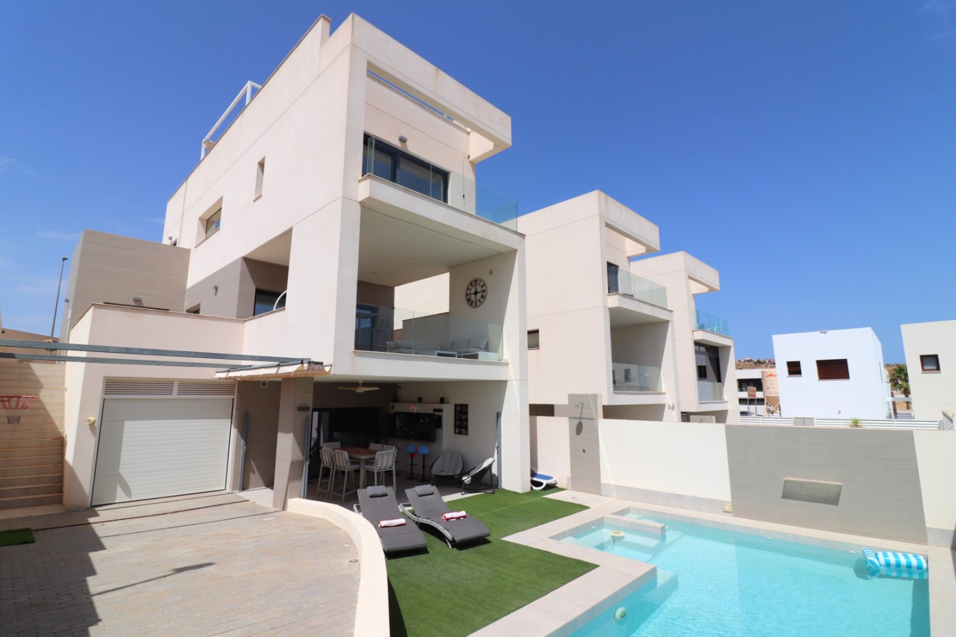 Reventa - Villa - Benijofar