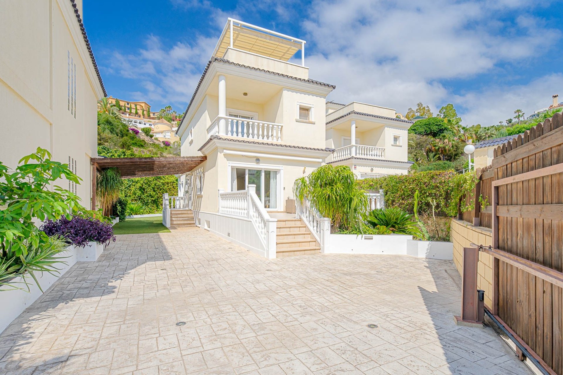 Reventa - Villa / Casa - Alicante - El Campello