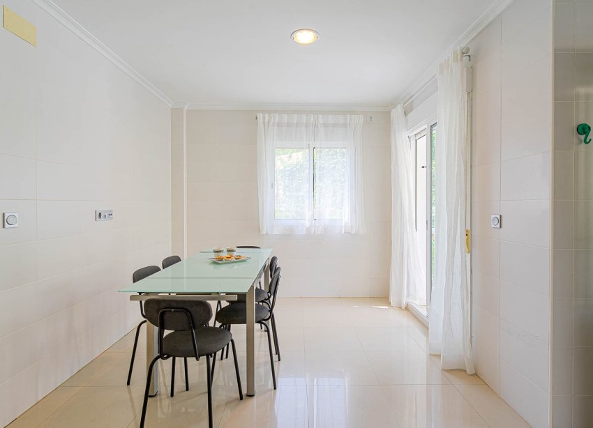 Reventa - Villa / Casa - Alicante - El Campello