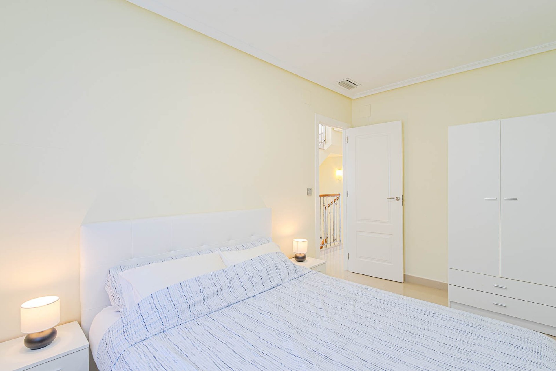 Reventa - Villa / Casa - Alicante - El Campello