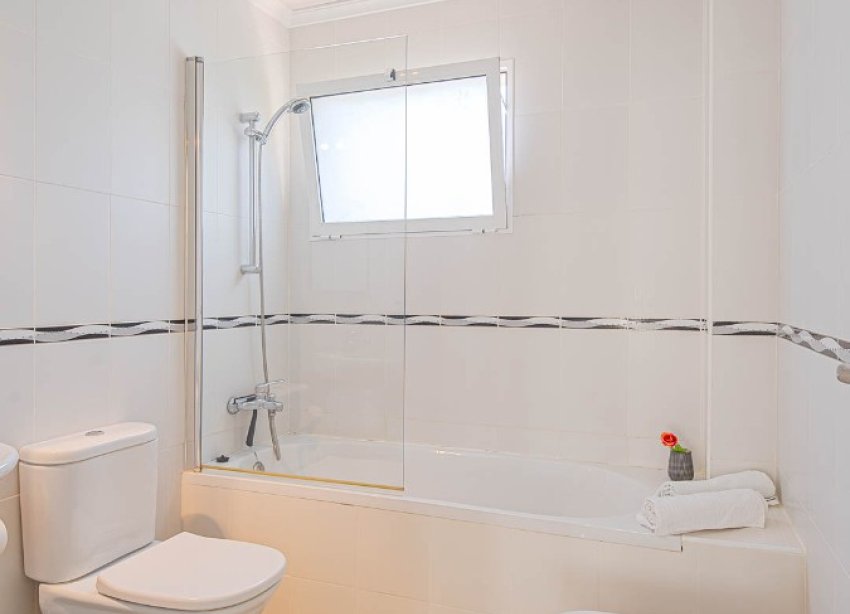 Reventa - Villa / Casa - Alicante - El Campello