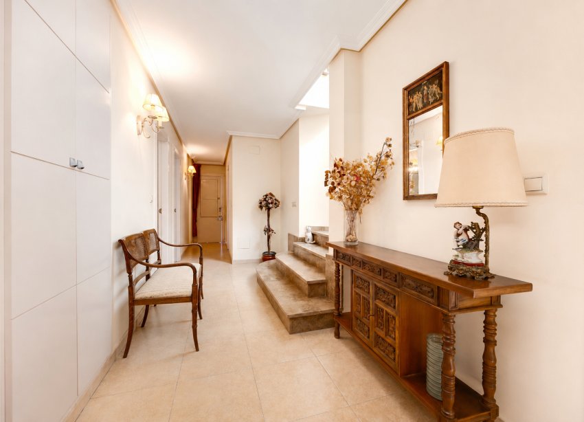 Reventa - Villa / Casa - Benejuzar