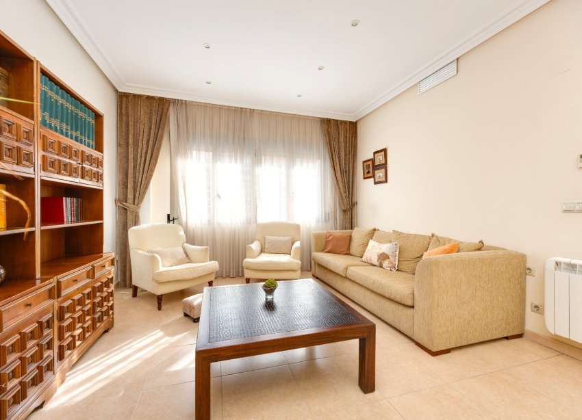Reventa - Villa / Casa - Benejuzar