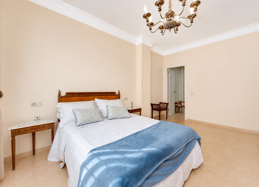 Reventa - Villa / Casa - Benejuzar