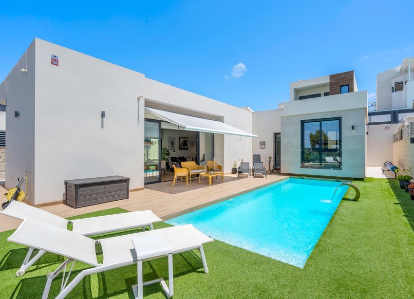 Reventa - Villa / Casa - Benijofar