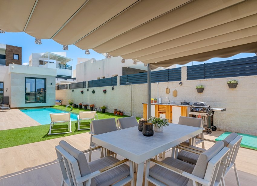 Reventa - Villa / Casa - Benijofar