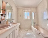 Reventa - Villa / Casa - Ciudad Quesada - Centro de la Ciudad Quesada