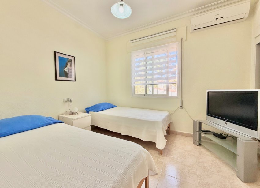 Reventa - Villa / Casa - Ciudad Quesada - Centro de la Ciudad Quesada
