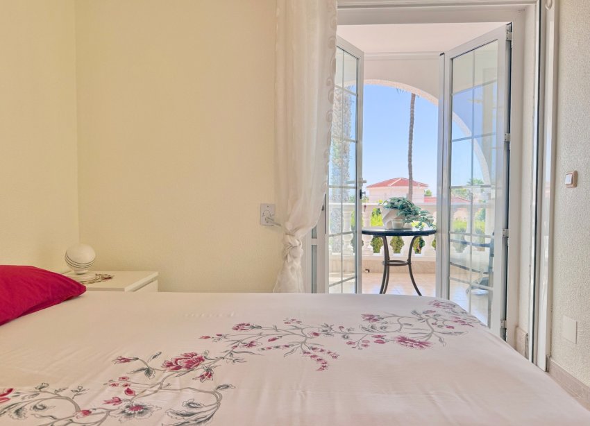Reventa - Villa / Casa - Ciudad Quesada - Centro de la Ciudad Quesada