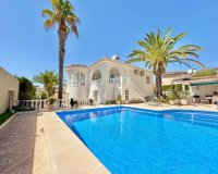 Reventa - Villa / Casa - Ciudad Quesada - Centro de la Ciudad Quesada