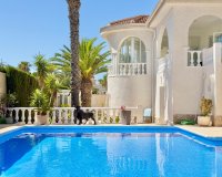 Reventa - Villa / Casa - Ciudad Quesada - Centro de la Ciudad Quesada