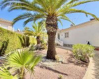 Reventa - Villa / Casa - Ciudad Quesada - Centro de la Ciudad Quesada