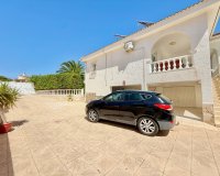 Reventa - Villa / Casa - Ciudad Quesada - Centro de la Ciudad Quesada