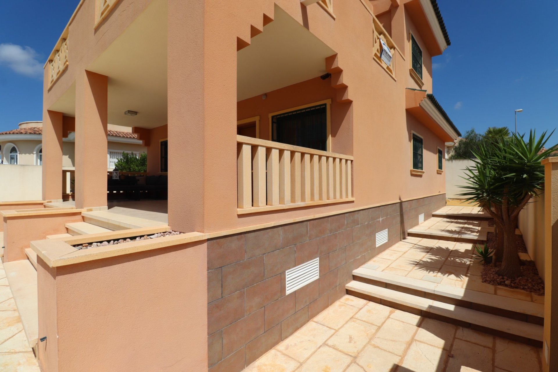 Reventa - Villa / Casa - Ciudad Quesada - La Fiesta