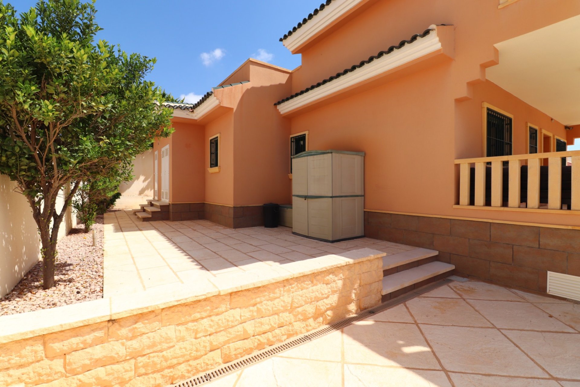 Reventa - Villa / Casa - Ciudad Quesada - La Fiesta