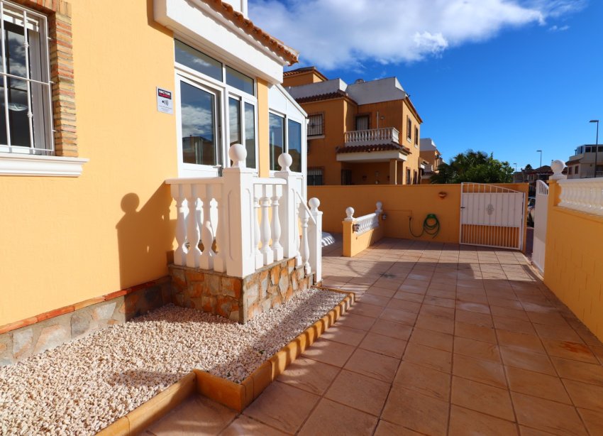 Reventa - Villa / Casa - Ciudad Quesada - Lo Marabú