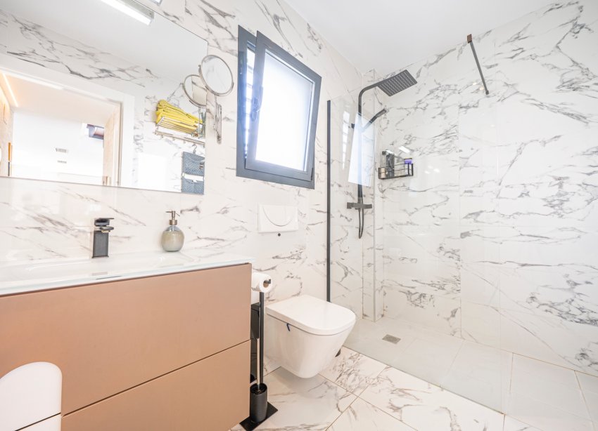Reventa - Villa / Casa - Ciudad Quesada - Lo pepin