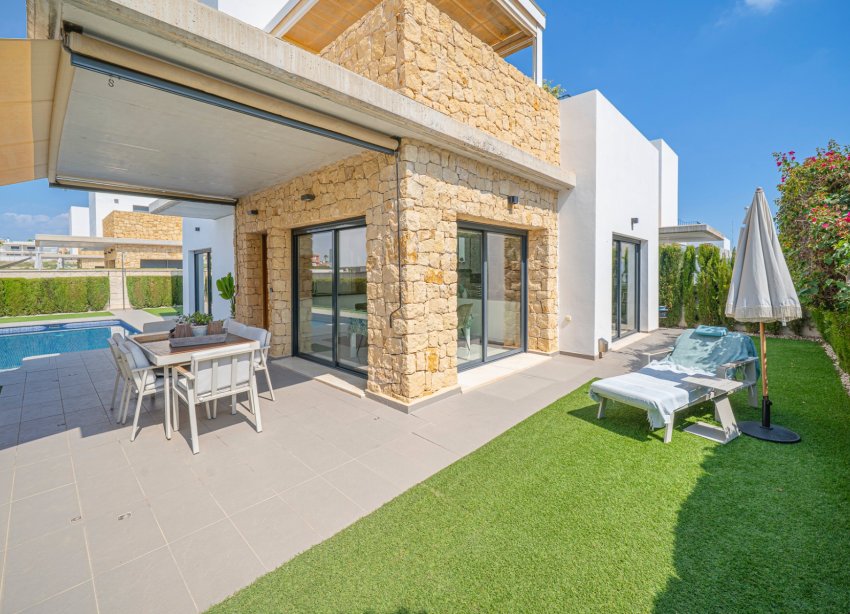 Reventa - Villa / Casa - Ciudad Quesada - Lo pepin