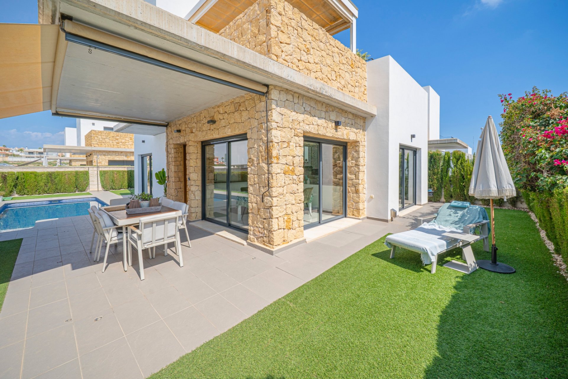 Reventa - Villa / Casa - Ciudad Quesada - Lo pepin